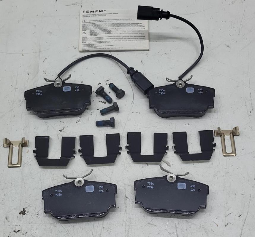 KIT DE PLAQUETTES DE FREIN ARRIÈRE ORIGINE VW SHARAN T4 DEPUIS 96 COD: 7D0698451F