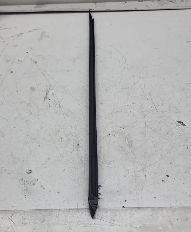 JOINT DE PARE-BRISE AVANT ORIGINAL NISSAN SERENA COD: 72761-9C003